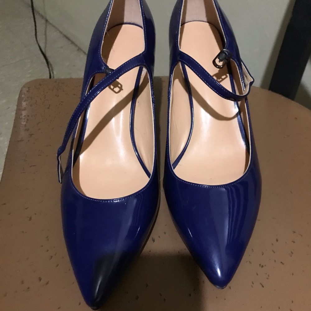 High Heel Dress Shoes - Picture 3 of 3